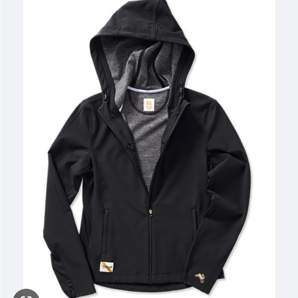 Tracksmith NDO Womens Jacket size Medium. Excellent condition.